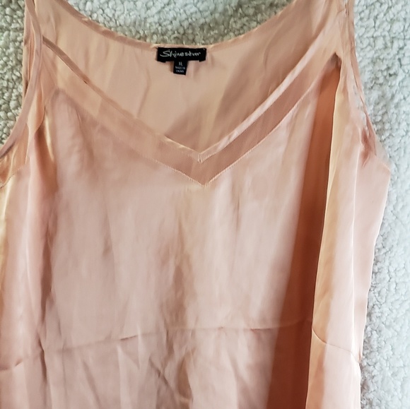 Top - Picture 2 of 3